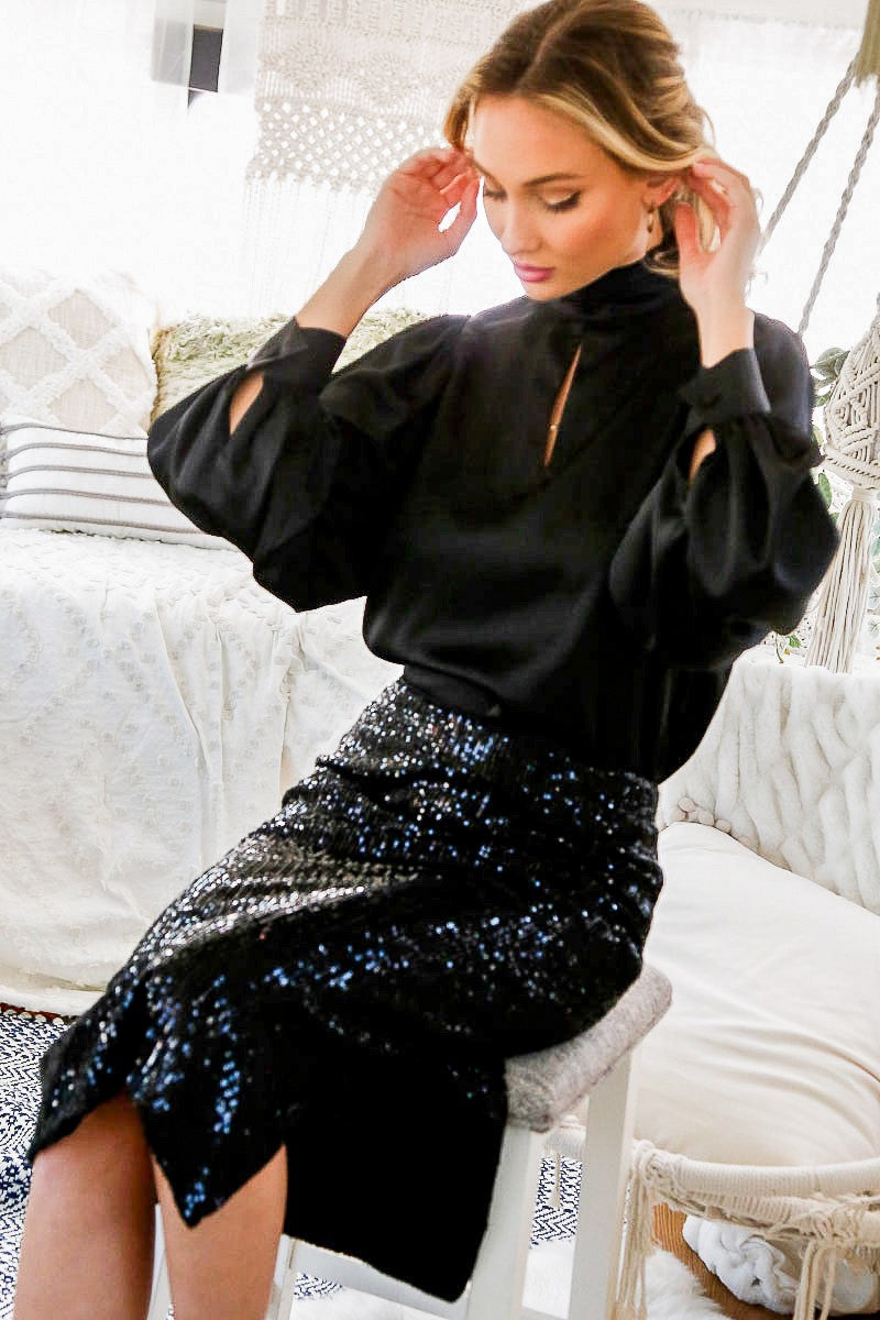 "Cheerful" Black Sequin Midi Skirt