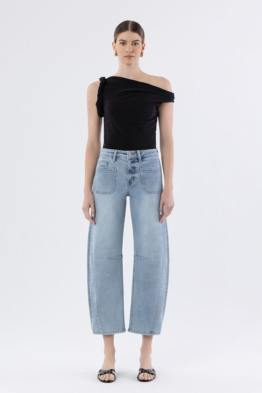 High Rise Patch Pocket Barrel Jeans