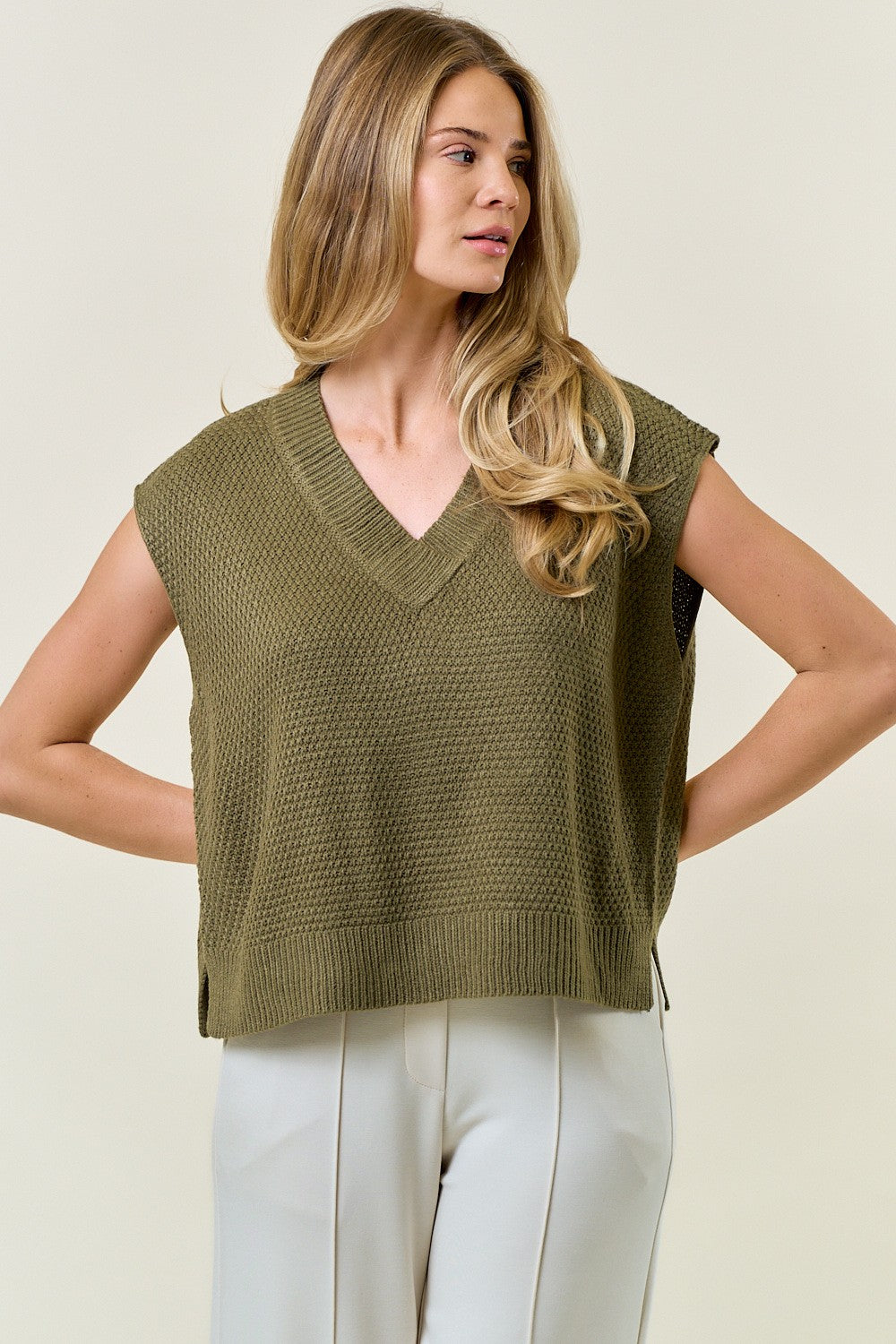 "Gaze" Knit Sweater Vest