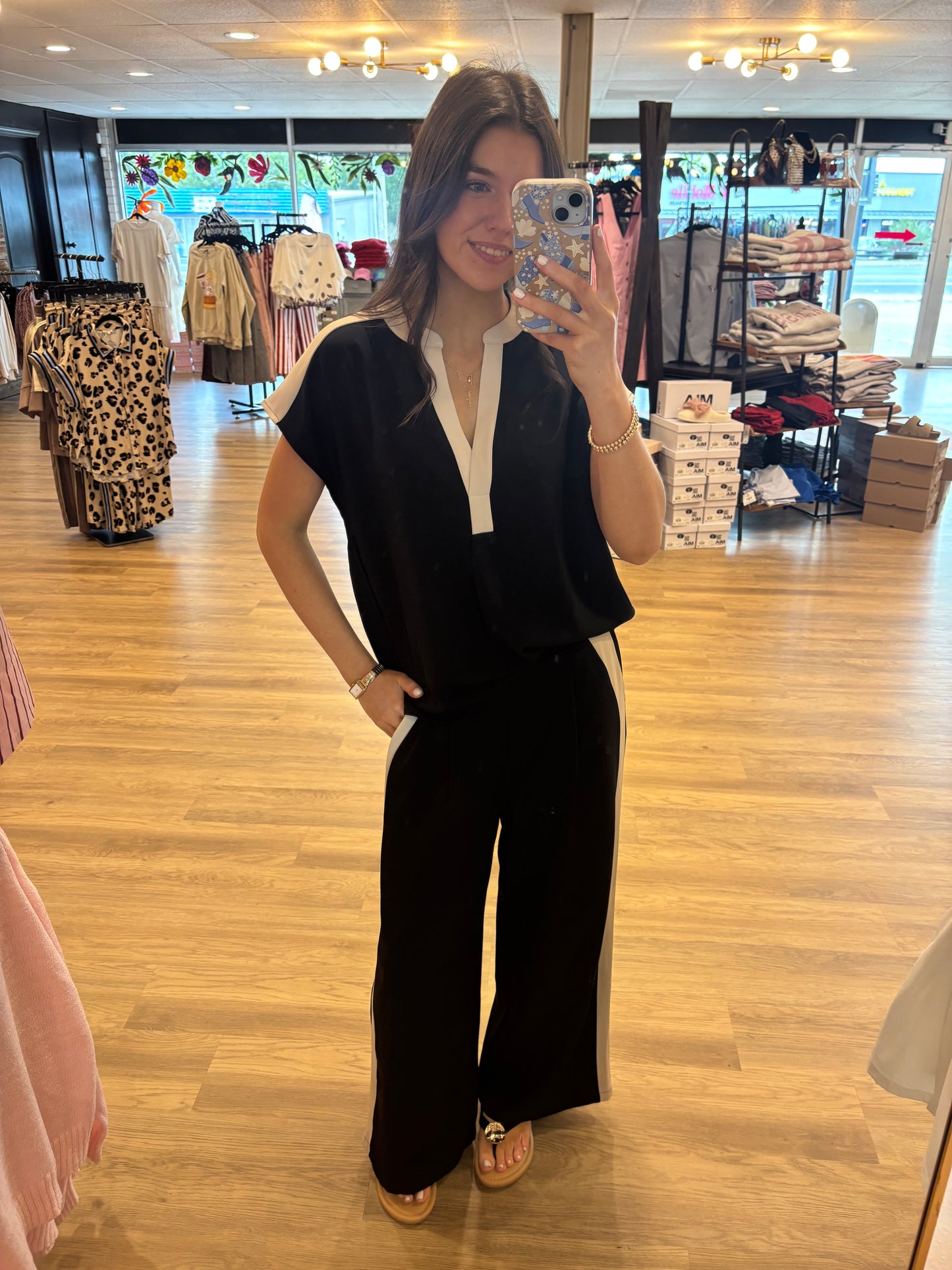 "Maya" Black Contrast Set