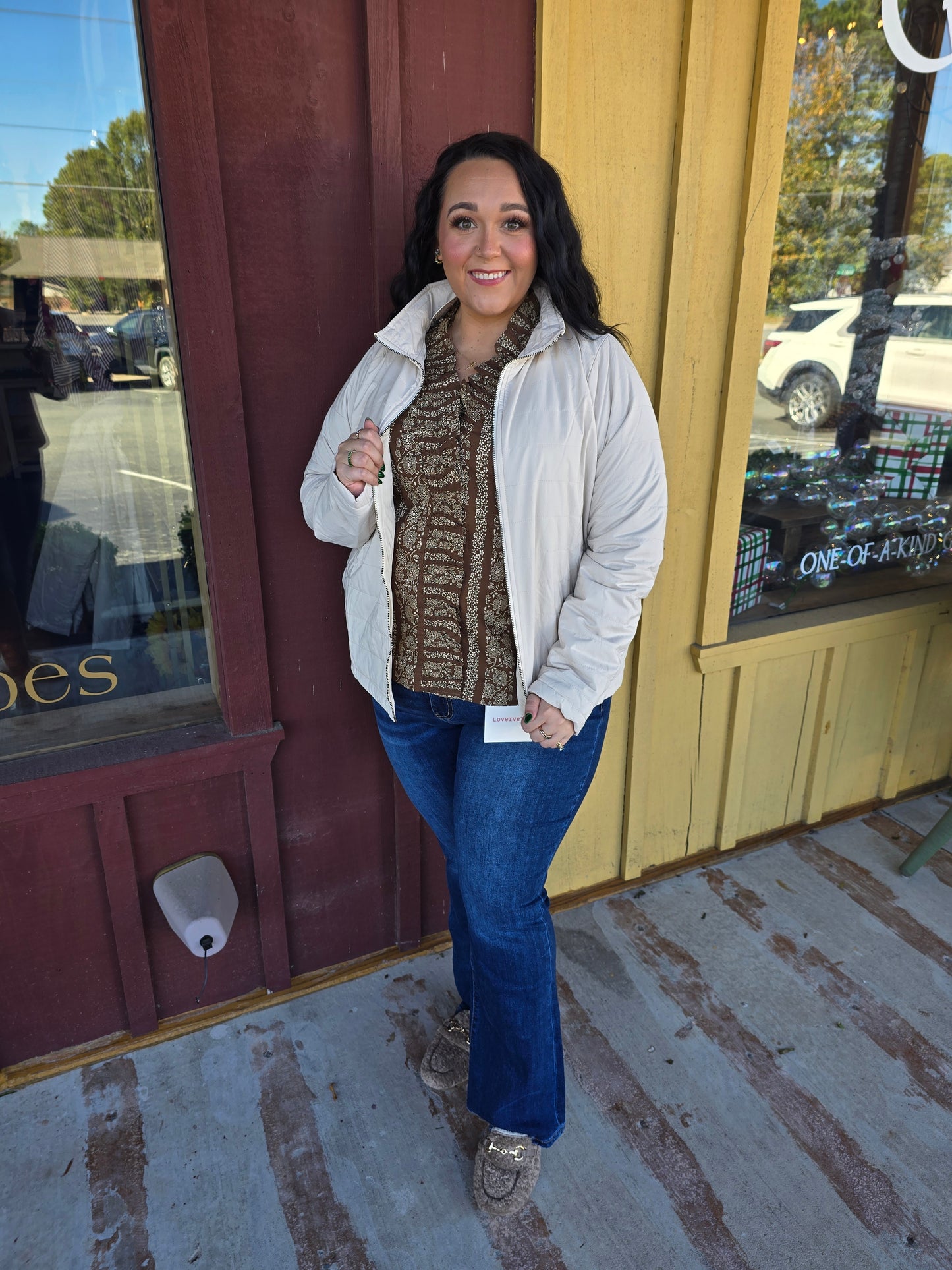 "Cynthia" Lightweight Curvy Jacket