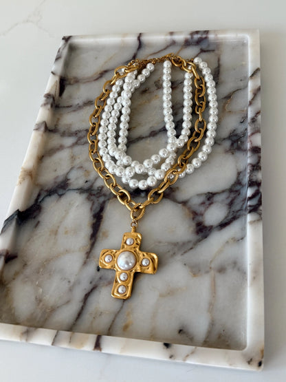 CHANSUTTPEARLS Cleo Necklace (brushed gold)