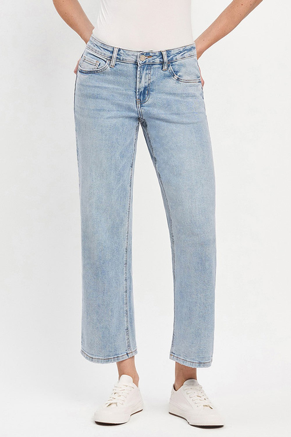 Vervet Mid Rise Light Wash Dad Jeans