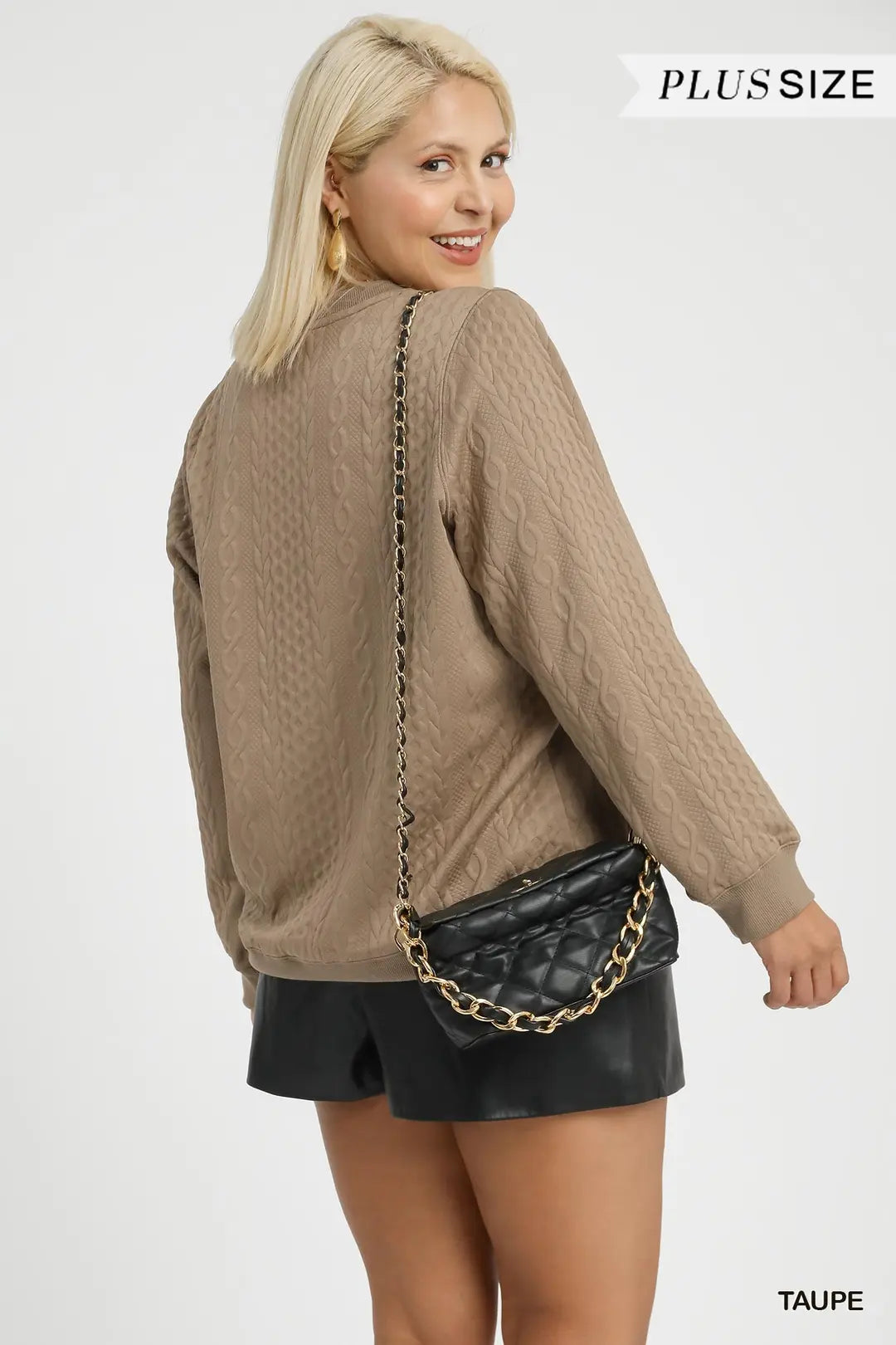"Carley" Quilted Texture Curvy Top