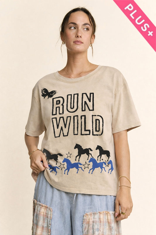 "Run Wild" Curvy Graphic Tee