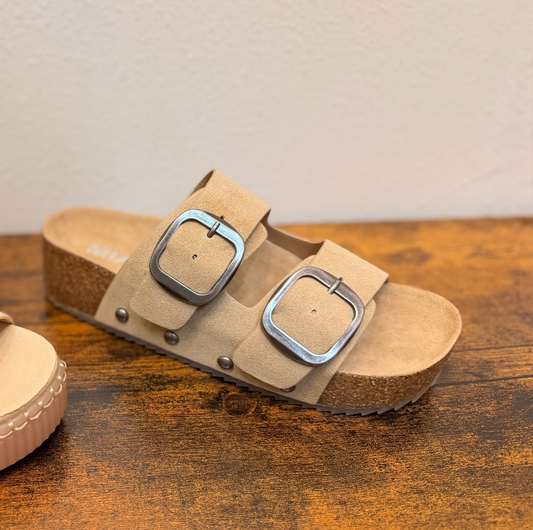 MIA Qianna Platform Sandal