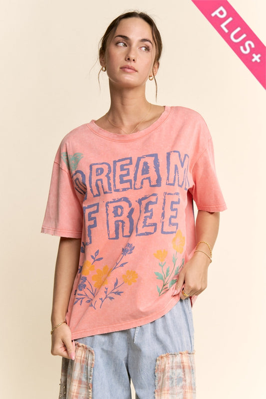 "Dream Free" Curvy Graphic Tee