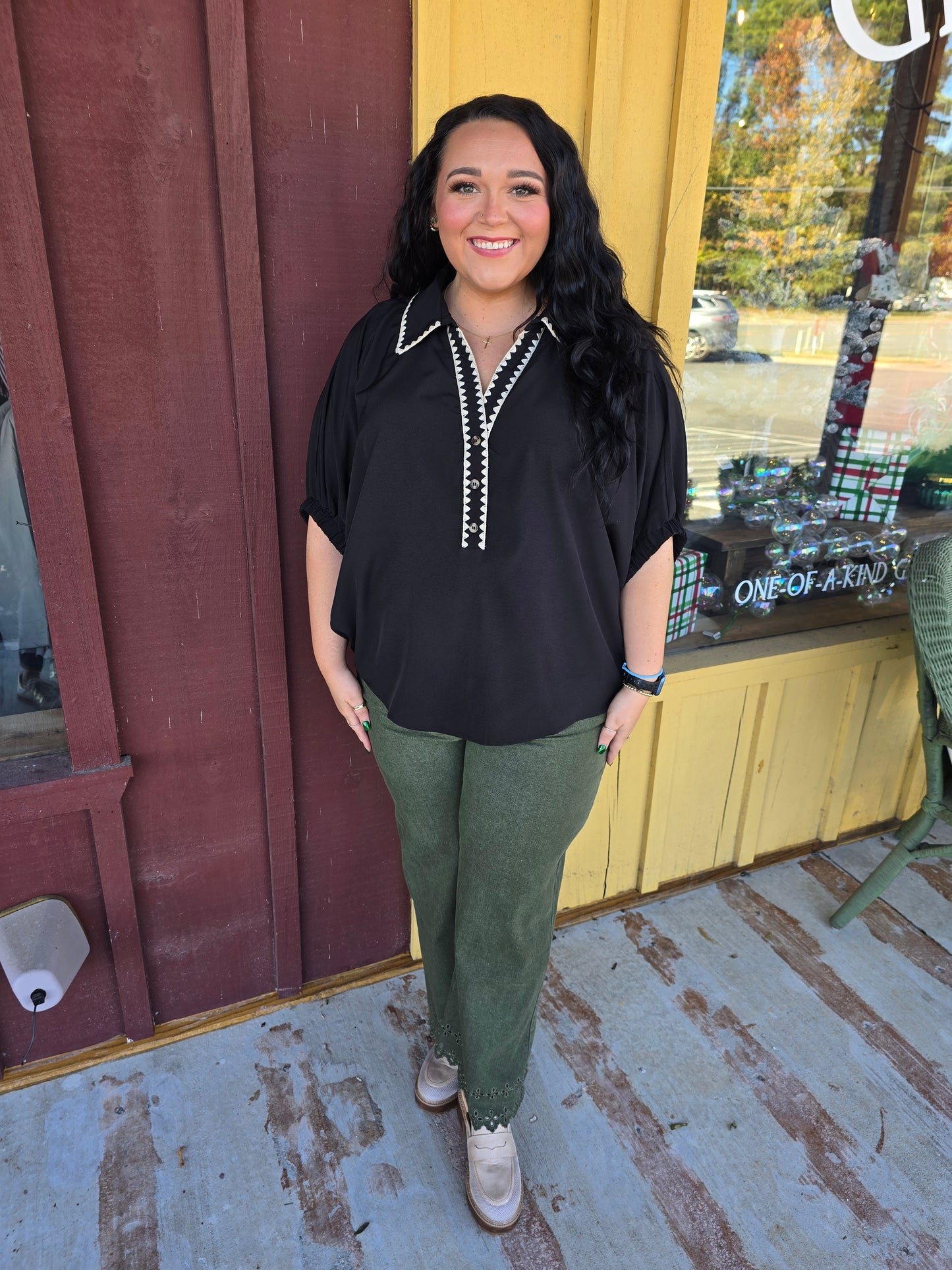 "Chandler" Scallop Trim Curvy Top (multiple colors)