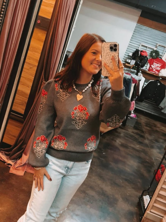 "Karla" Single Flower Grey Sweater